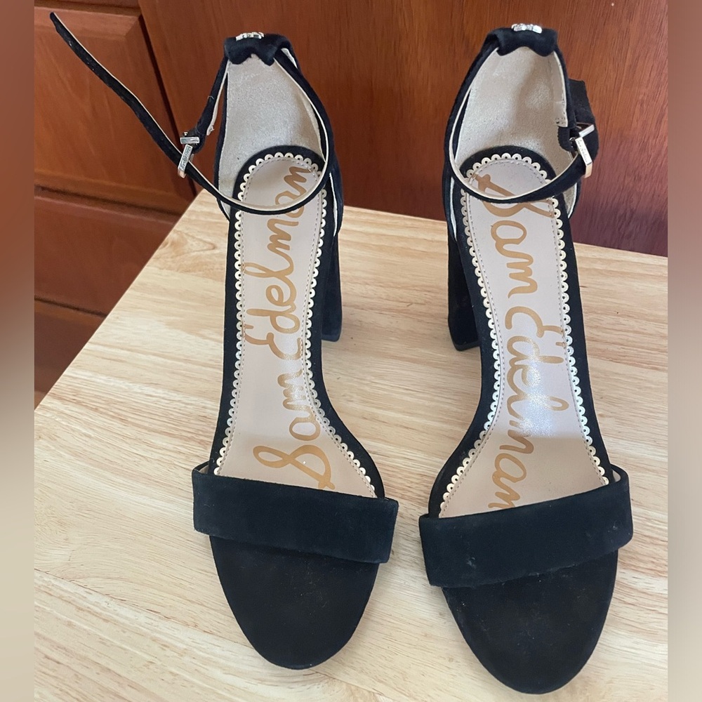 Same Edelman Black heels!
